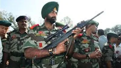 إصابة 7 من القوات شبه العسكرية الهندية في كشمير