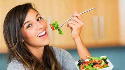 أسباب تراكم السموم في الجسم وطرق التخلص منها