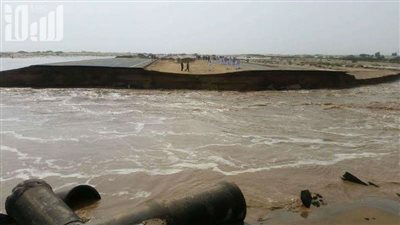 توثق الحصار والعزل والغرق لـ ١٥ قرية بـ 