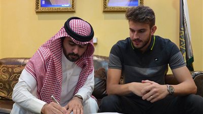 البرازيلي أوفيني: سأمنح دفاع النصر مزيدًا من التنظيم