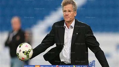 الزمالك يتحفظ على مساعد فيريرا لتدريبه ويفكر في الداهية الروماني