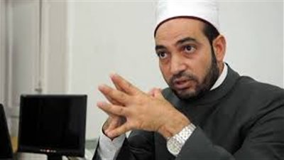 وكيل وزارة الأوقاف الأسبق يوضح حكم طواف الحاج محمولا