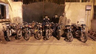 القبض على 4 أشخاص كونوا تشكيلا عصابيا لسرقة الدراجات البخارية بالدقهلية