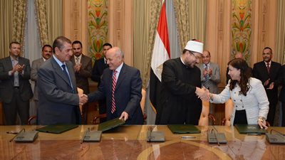  توقيع بروتوكول تعاون بين الأوقاف و