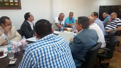 غرفة بورسعيد التجارية تُعلن الافراج عن محركات السيارات دون الذهاب للميناء (صور)