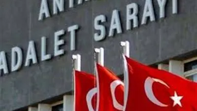 محكمة تركية تقضي بإغلاق صحيفة موالية لحزب العمال الكردستاني