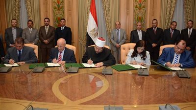 وزير الأوقاف يعلن تشكيل لجنة لحصر أراضي الهيئة واستغلالها لدعم الاقتصاد
