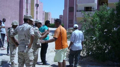  إزالة 10 حالات تعدي في حملة 