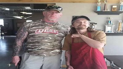 صورة تثير شائعات حول صحة الأسطورة أندرتيكر 