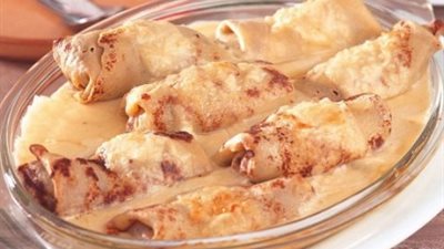 طريقة تحضير الكريب المحشو باللحم والصلصة البيضاء