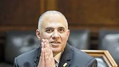 رغم ارتفاع منسوب مياه الفيضان.. وزير الري: 