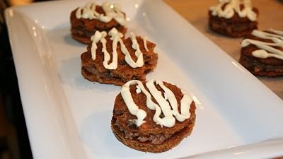 طريقة تحضير كيك بسكوت العسل وجوز الهند