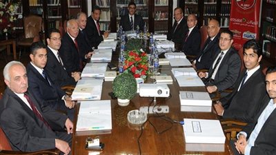 بالفيديو.. الأهلي يقرر تجميد نشاطه لأجل غير مسمى 