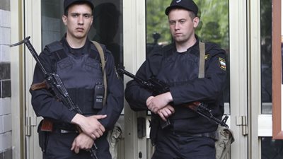 عاجل.. مقتل شرطي وإصابة آخر في هجوم على مركز شرطة بموسكو