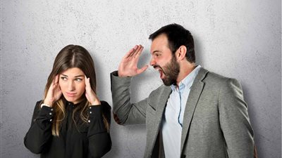 10 تصرفات تجعل زوجك يمل من الحياة الزوجية.. تجنبيها