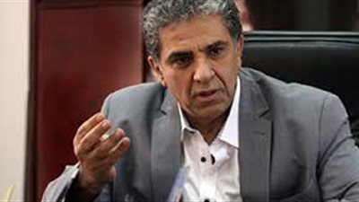 وزير البيئة: 
