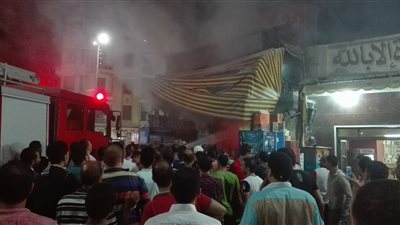 السيطرة على حريق هائل في البحيرة بعد انفجار أنبوبة غاز (صور)