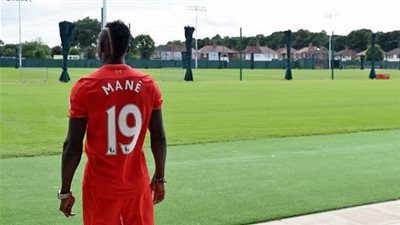 ضربة موجعة لليفربول بغياب نجمه شهرا للإصابة