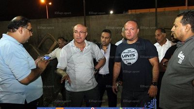 بالصور.. رئيس المصري يتفقد أعمال صيانة الاستاد