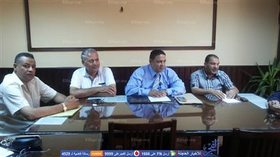 وكيل تعليم دمياط يعقد اجتماع للجنة الفرعية لمكافحة الفساد (صور)