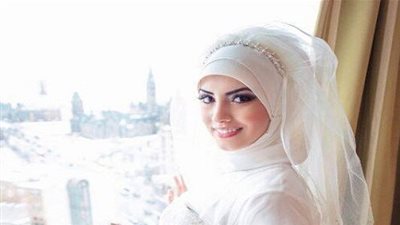 كيف تعتني العروس المحجبة بشعرها وما آخر صيحات تلوين الشعر؟