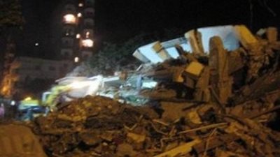 عاجل.. انهيار منزل من 3 طوابق في أسيوط