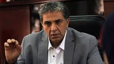 وزير البيئة: تجار بالإسكندرية يبيعون طن القمامة بـ4 آلاف للصين.. وسنُحاربهم