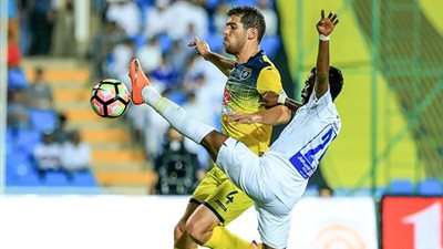 بالفيديو.. الهلال يضرب التعاون بثنائية في الدوري السعودي