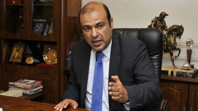 خبير اقتصادي يطالب بمحاكمة وزير التموين بسبب إهدار المال العام (فيديو)