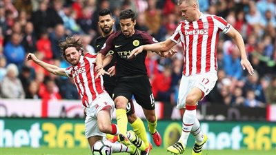 الشوط الأول.. ستوك سيتي يسقط بهدفين وينتظر دعم رمضان صبحي (فيديو)