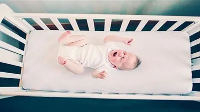 دراسة: بكاء طفلك الكثير علامة على إصابته بالسمنة