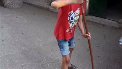 أطفال القناطر يشاركون في حملة تنظيف الشوارع ومعالم المدينة