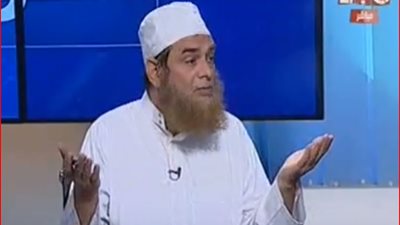 داعية سلفي يطالب بتطبيق حد الحرابة على الفنانين (فيديو)