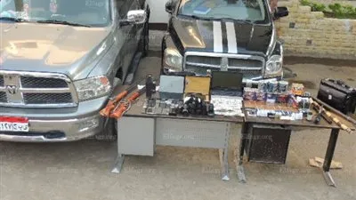 ضبط مبالغ مالية وهيروين وأقراص مخدرة بحوزة 3 متهمين في المنيا (صور)