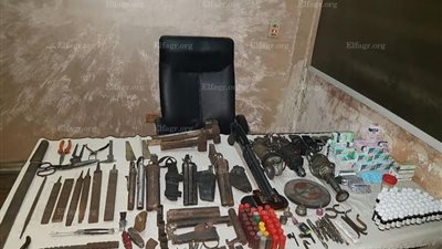 ضبط ورشة لتصنيع الاسلحة وبندقية خرطوش و1000 قرص مخدر بشبرا الخيمة