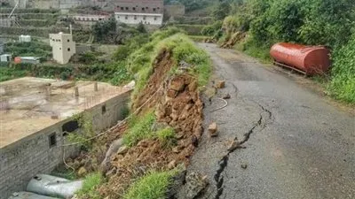 فيفاء.. استياء بين أهالي الفغو من انهيارات الطرق.. والبلدية تكتفي بـ