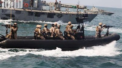 إستعداد القوات البحرية لحماية الحدود السعودية