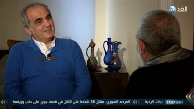 شاعر لبناني: تربيت على الكتب المسروقة