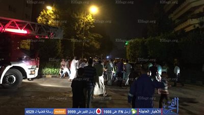 عاجل.. تفحم 8 سيارات في حريق جراج المعادي