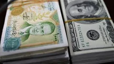 6 % انخفاض في قيمة الليرة السورية أمام الدولار