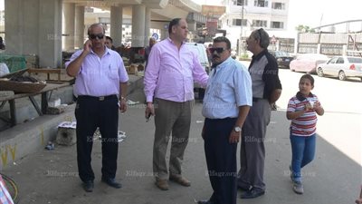 حملة لرفع الاشغالات والقمامة ببنها (صور)