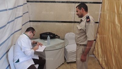 مديرية أمن المنيا تنظم قافلة طبية للضباط والمواطنين (صور)