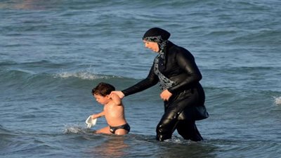 مجلس الدولة الفرنسي يعقد جلسة علنية لبحث منع 