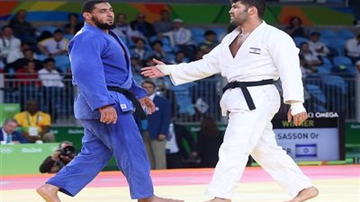 الشهابي: مسؤولو اللجنة الأوليمبية طالبوني بمصافحة اللاعب الإسرائيلي