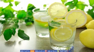 فائدة كثيرة وراء تناول الماء والليمون في الصباح