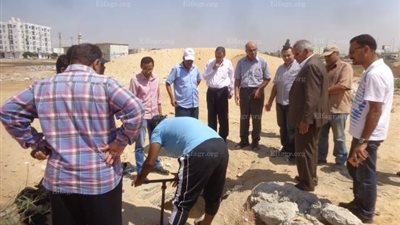 محافظ السويس يأمر بسرعة انهاء مشكلة انقطاع المياه عن مدينة السلام (صور)