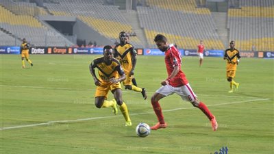 بالفيديو.. عمرو جمال يهدر فرصة هدف للأهلي أمام أسيك 