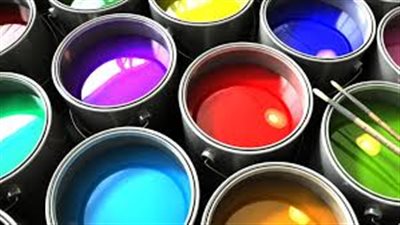 ضبط 38 طن بويات مجهولة المصدر داخل مصنع بالخانكة