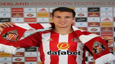 سندرلاند يتعاقد مع مدافع أتلتيكو مدريد رسميا 