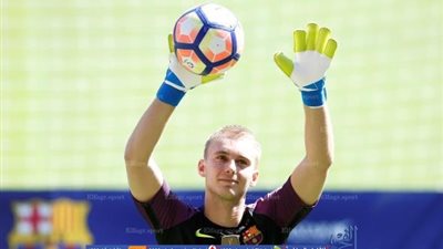 حارس برشلونة: متشوق للتدربب مع اللاعبين.. و